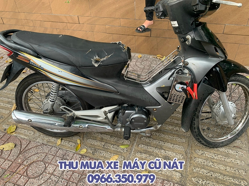 Thu mua xe máy cũ nát